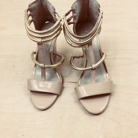 Jessica Simpson Shoes - 👠Jessica Simpson Wedge Shoes. Paten nude. Sz 6.5.